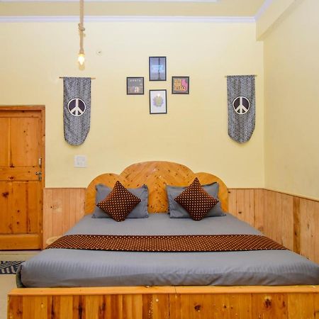 Perkup Hostel Kasol Exteriör bild