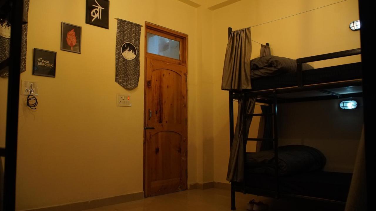 Perkup Hostel Kasol Exteriör bild