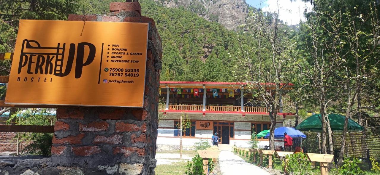 Perkup Hostel Kasol Exteriör bild
