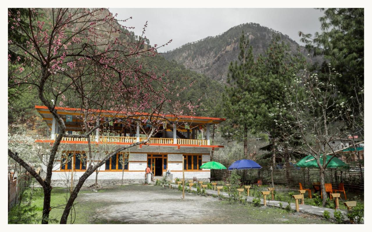 Perkup Hostel Kasol Exteriör bild