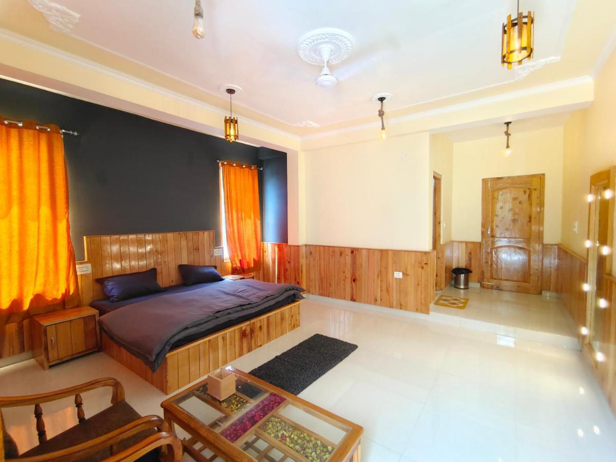 Perkup Hostel Kasol Exteriör bild