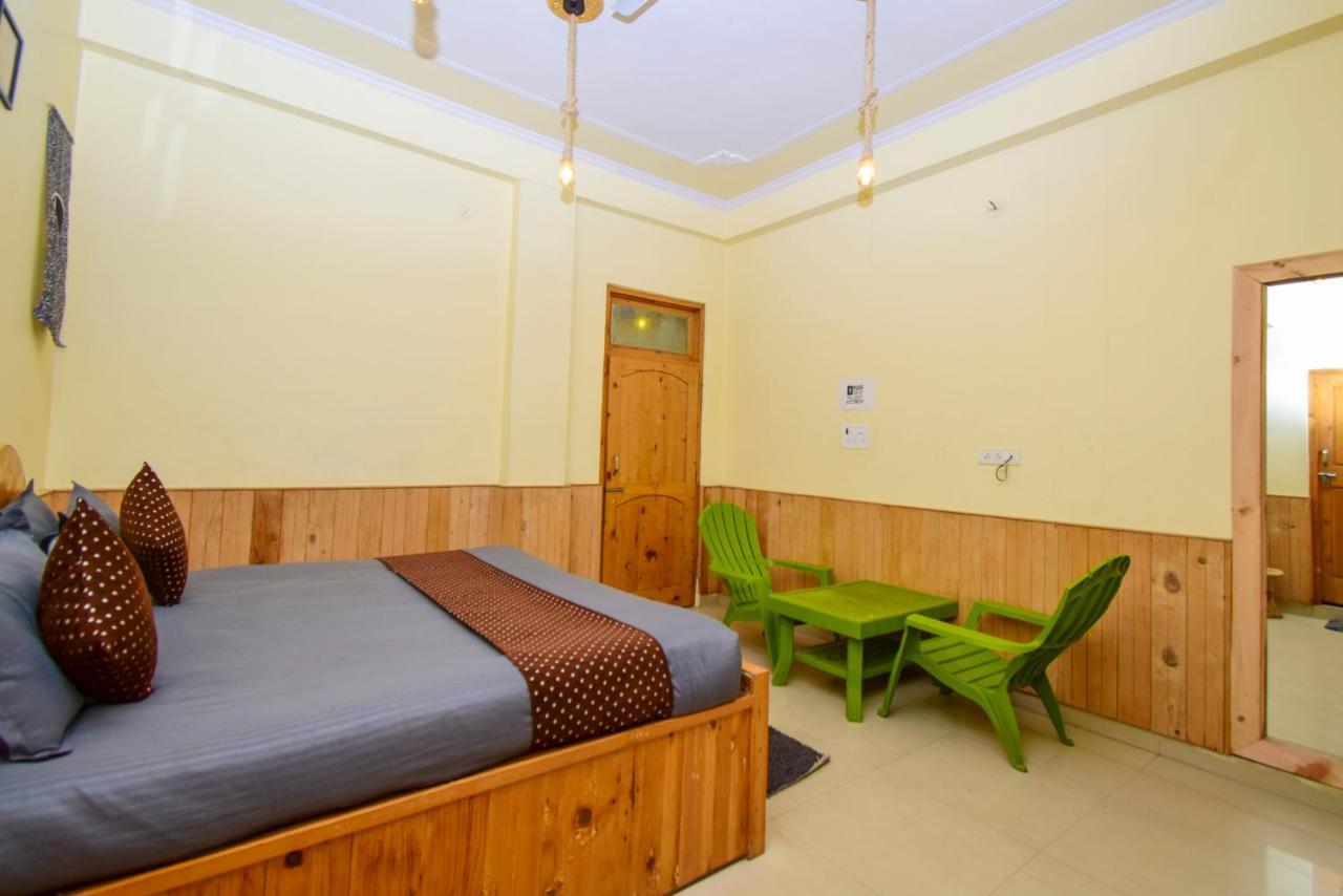 Perkup Hostel Kasol Exteriör bild